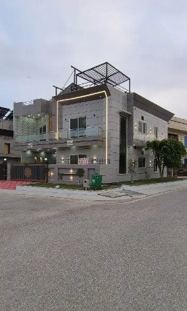 8-marla-the-most-beautiful-luxury-house-corner-for-sale-in-faisal-town-islamabad-phase-1-big-0