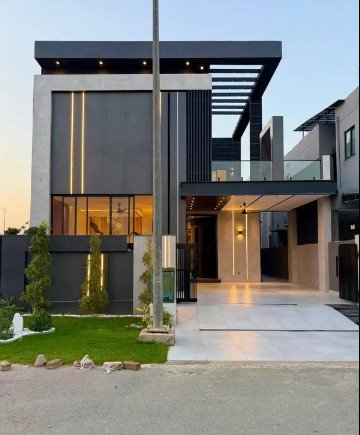 10-marla-luxurious-beautiful-house-with-4-master-bedrooms-lowest-price-house-in-dha-phase-7-big-0