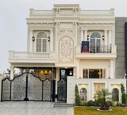 10-marla-luxurious-beautiful-house-for-sale-dha-phase-7-lahore-big-0