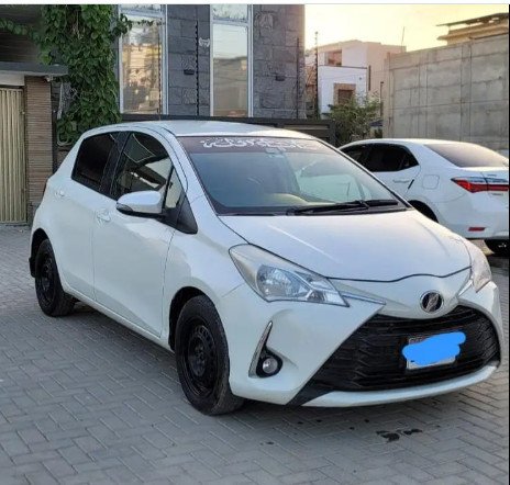 toyota-vitz-big-0