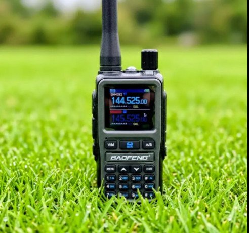baofeng-uv-5r-mini-walkie-talkie-wireless-set-two-way-communication-big-0
