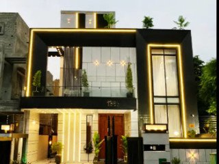 10-marla-house-with-solid-construction-or-on-elegant-location-available-for-sale-in-bahria-town