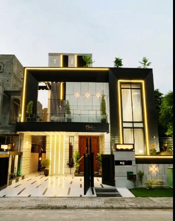 10-marla-house-with-solid-construction-or-on-elegant-location-available-for-sale-in-bahria-town-big-0