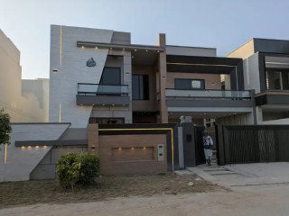 double-unit-house-is-available-for-sale