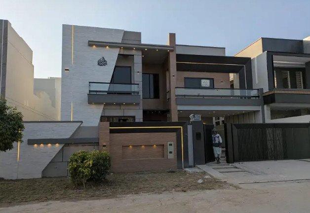 double-unit-house-is-available-for-sale-big-0