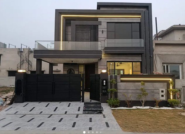 9-marla-beautiful-house-for-sale-big-0