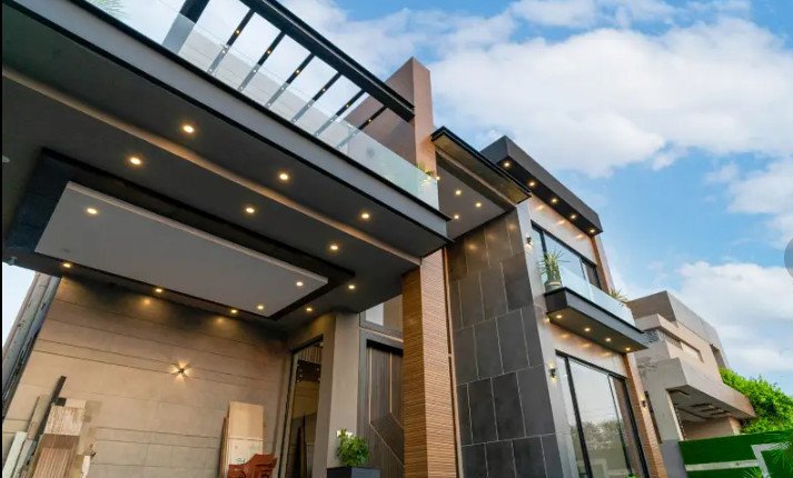 1-kanal-modern-luxury-residence-with-high-end-living-standards-house-for-sale-big-0